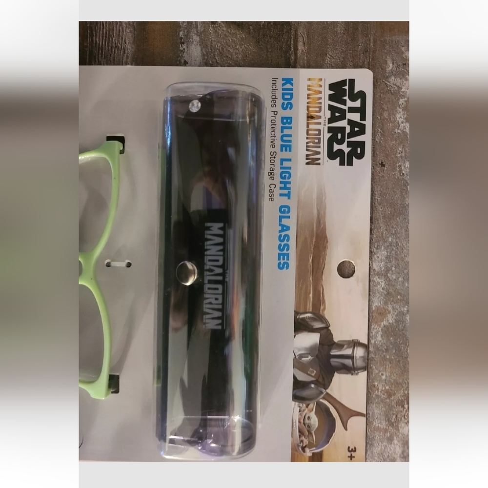 Star Wars Green Baby Yoda Mandalorian Kids Blue Light Glasses Ages 3+ with Case